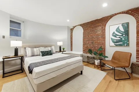 $749,900 | 36 Worcester Square, Unit 1, Boston, MA 02118