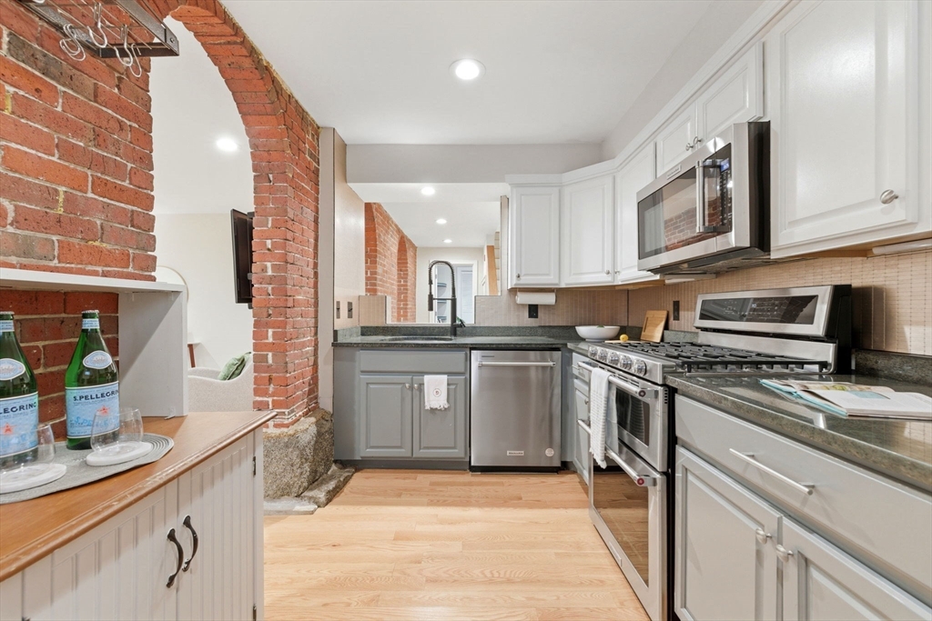 36 Worcester Square, Unit 1 Boston, MA 02118 - Photo 9 of 21