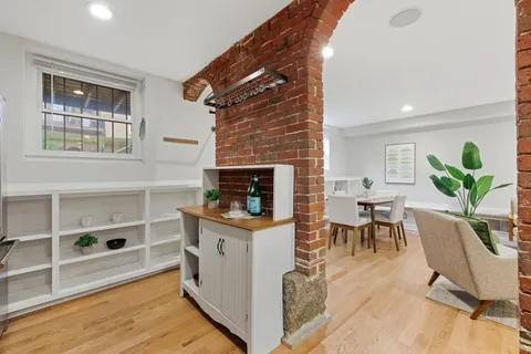 $749,900 | 36 Worcester Square, Unit 1, Boston, MA 02118
