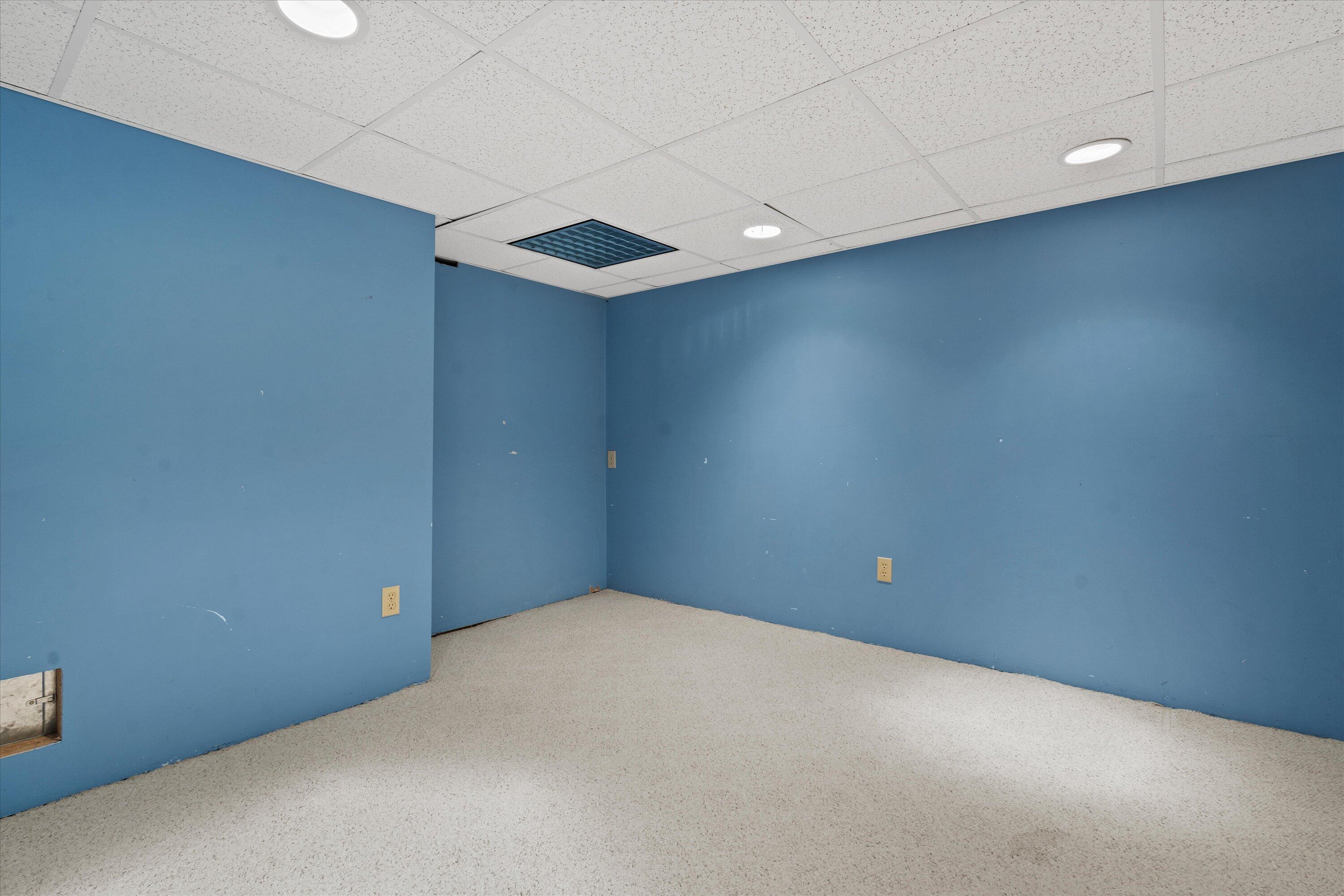 17505 Azure Lane Brookfield, WI 53045 - Photo 46 of 49 LL - Office Space