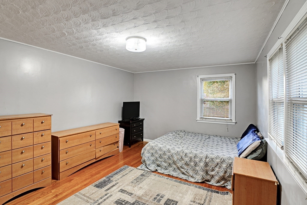 161 Fernbank Road Springfield, MA 01129 - Photo 13 of 23