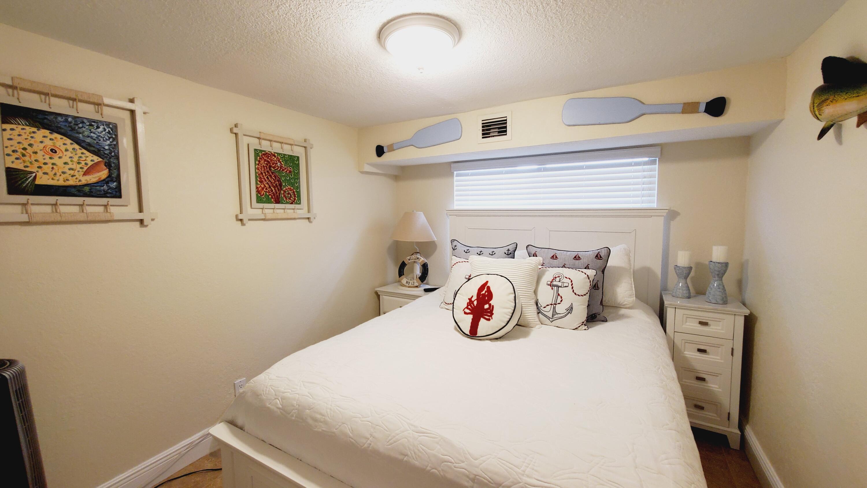 26 Swallow Road Key Largo, FL 33037 - Photo 14 of 30 Guest bedroom 1