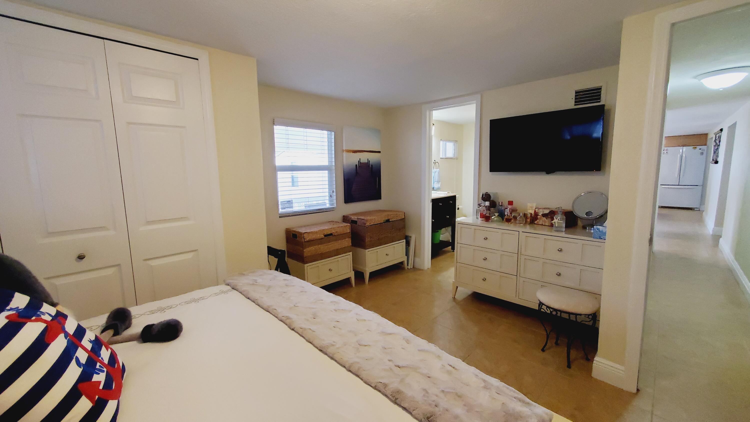 26 Swallow Road Key Largo, FL 33037 - Photo 18 of 30 Main Bedroom