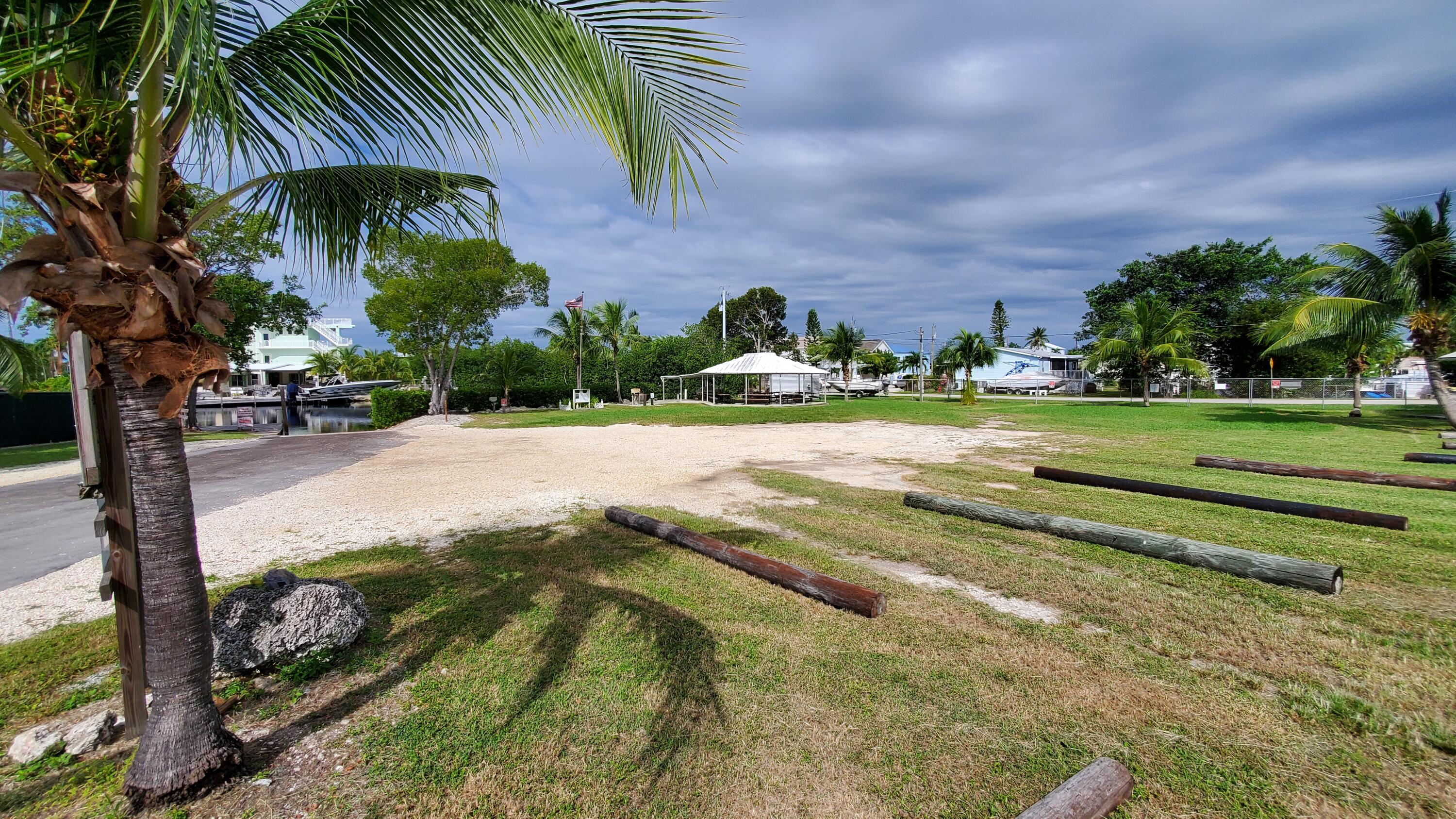 26 Swallow Road Key Largo, FL 33037 - Photo 28 of 30 HOA Parking