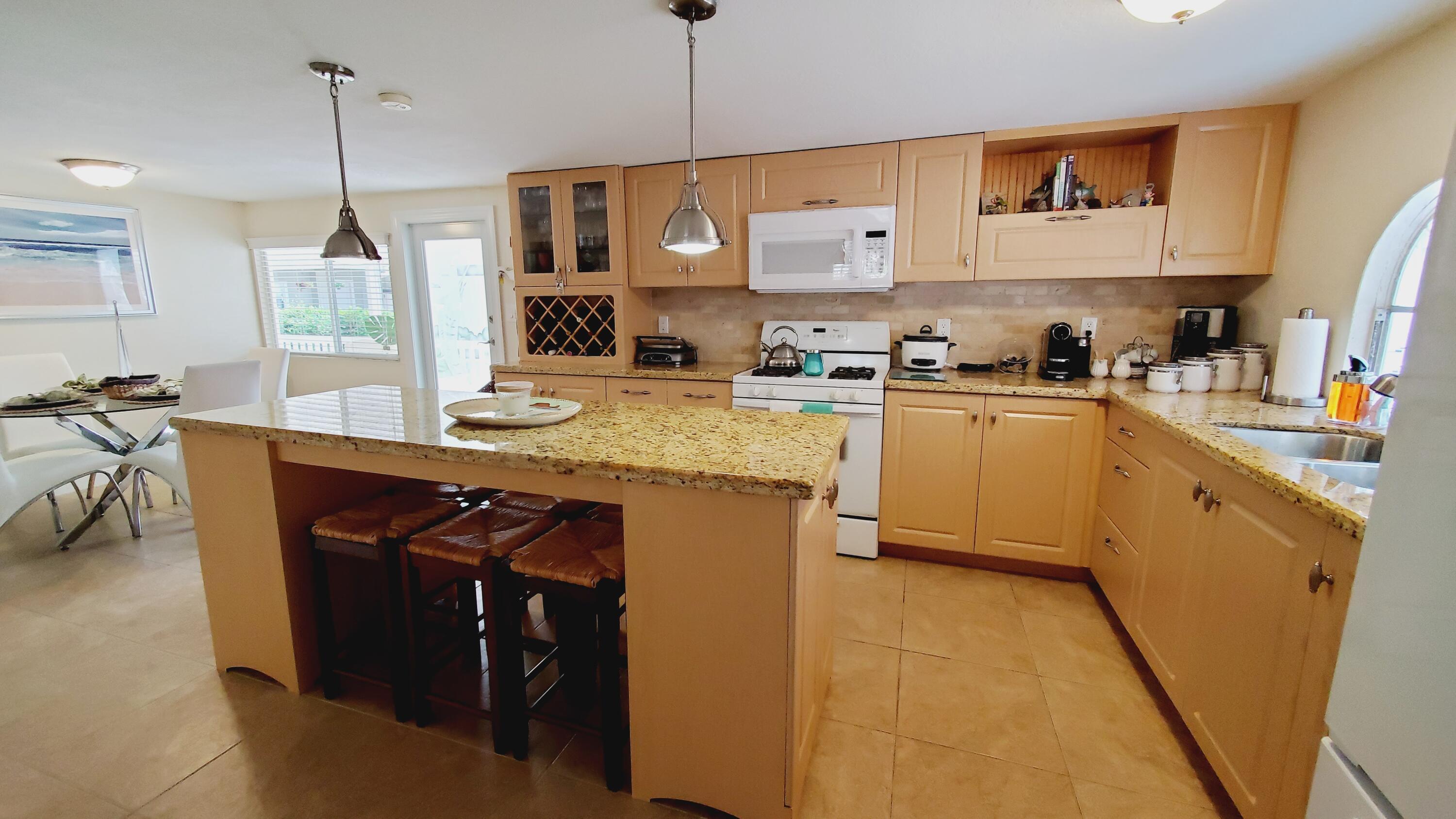 26 Swallow Road Key Largo, FL 33037 - Photo 8 of 30 Kitchen