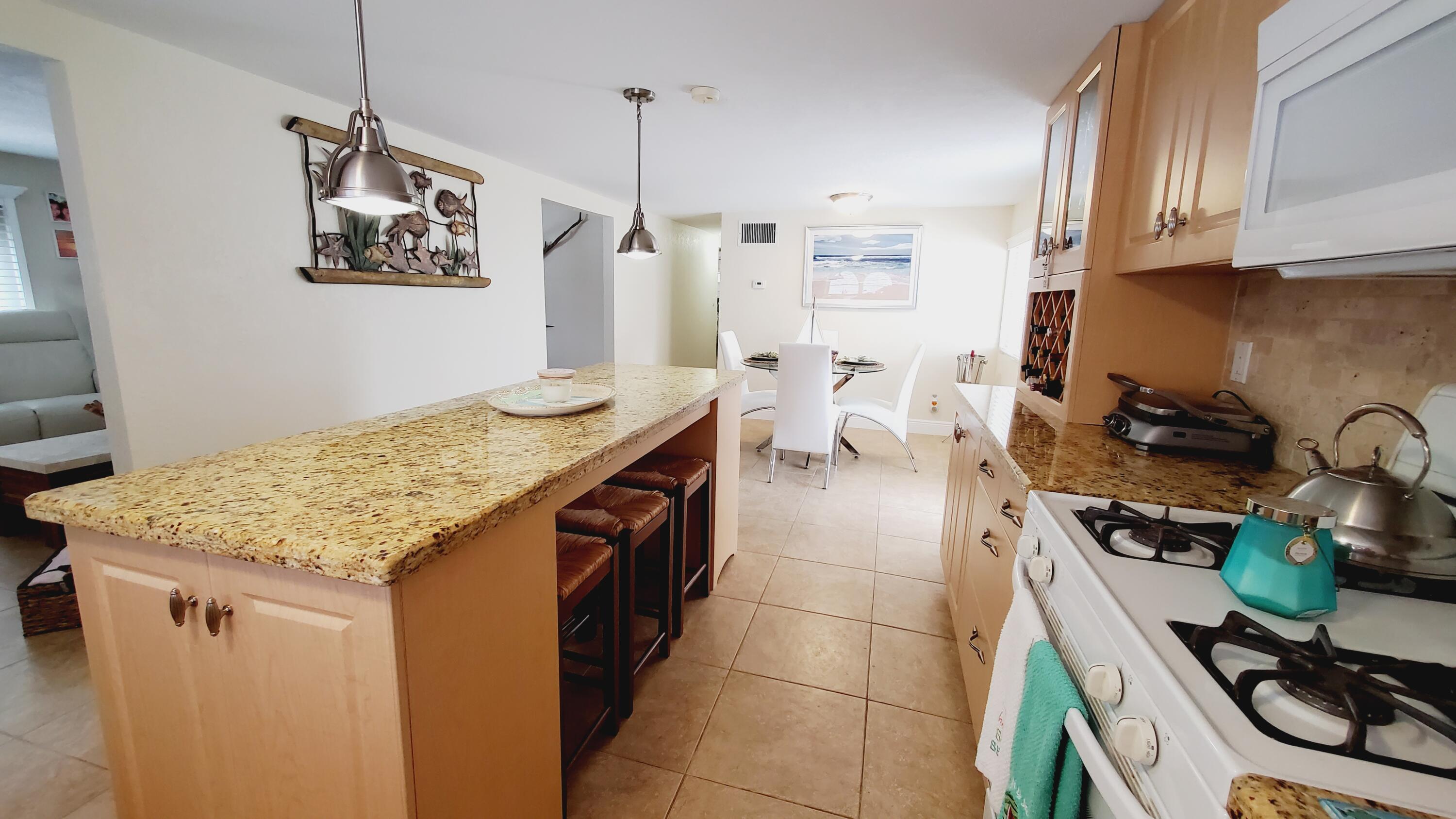 26 Swallow Road Key Largo, FL 33037 - Photo 9 of 30 Kitchen