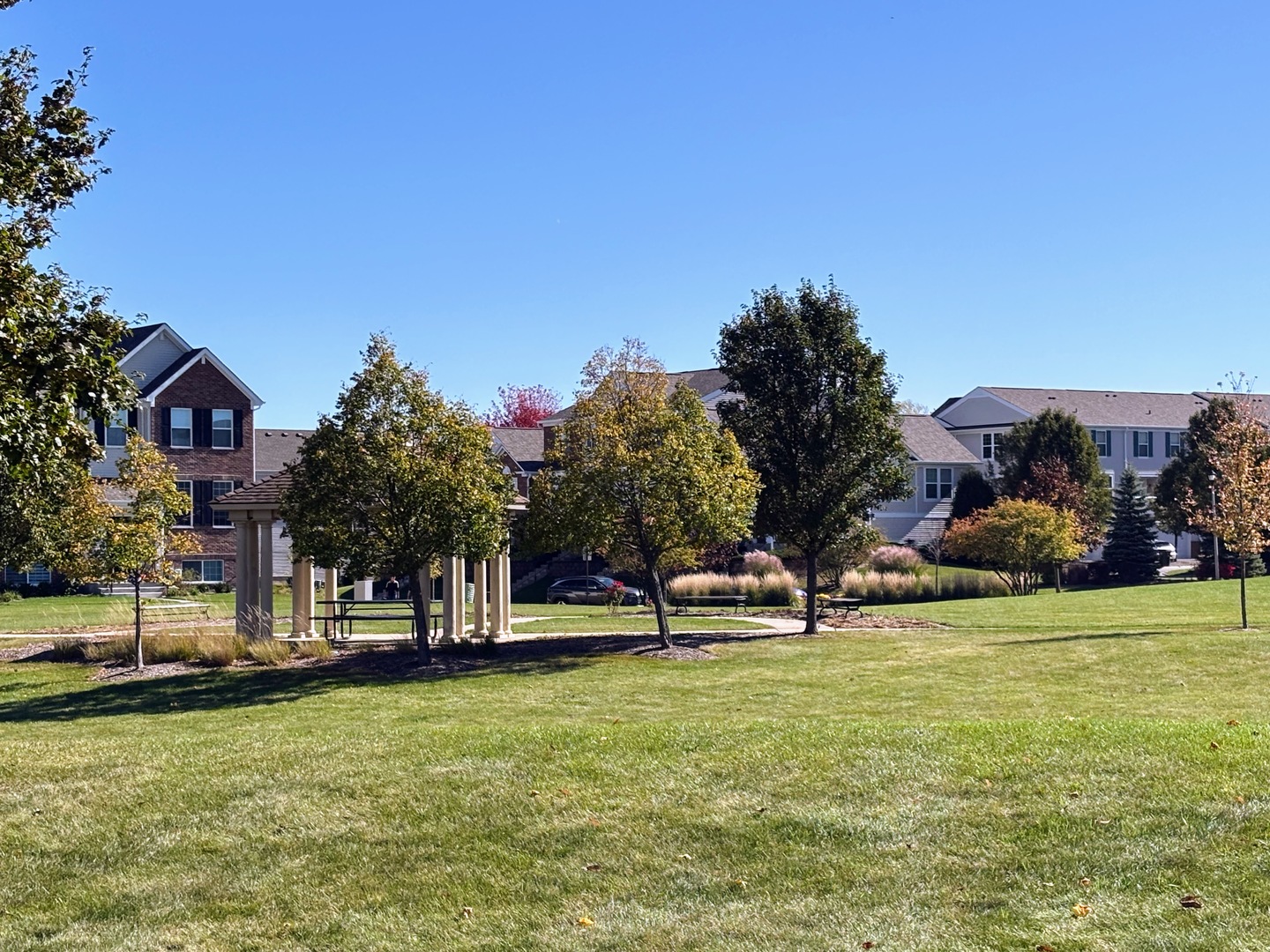 3303 Redbud Drive Lindenhurst, IL 60046 - Photo 20 of 25 a view of outdoor space with garden view