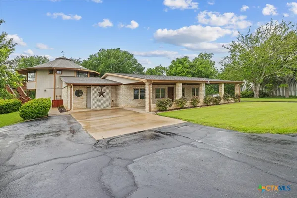 $750,000 | 12641 Farm To Market Road 93, Belton, TX 76513