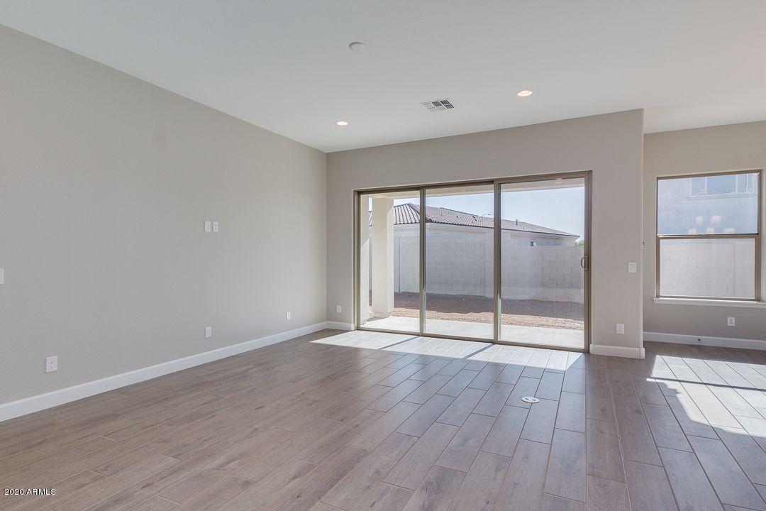 1921 West Yearling Road Phoenix, AZ 85085 - Photo 18 of 35 Living Room