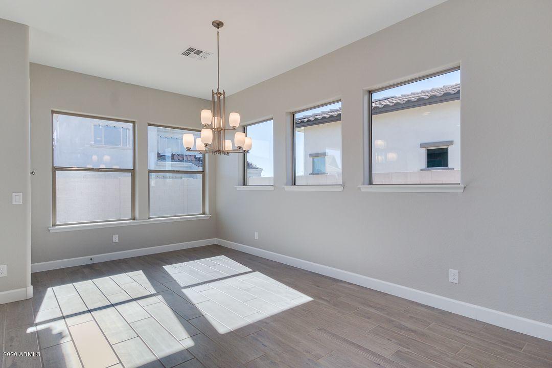 1921 West Yearling Road Phoenix, AZ 85085 - Photo 21 of 35 Dining Room