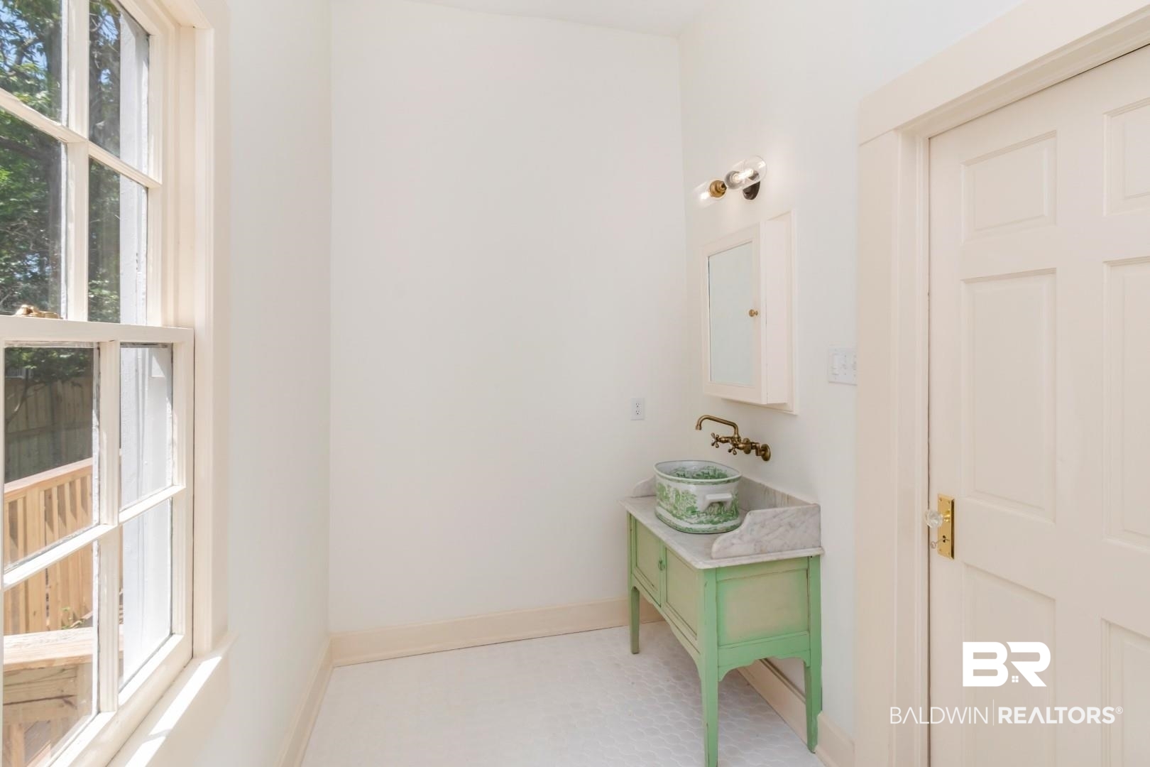 150 South Dearborn Street Mobile, AL 36602 - Photo 47 of 58