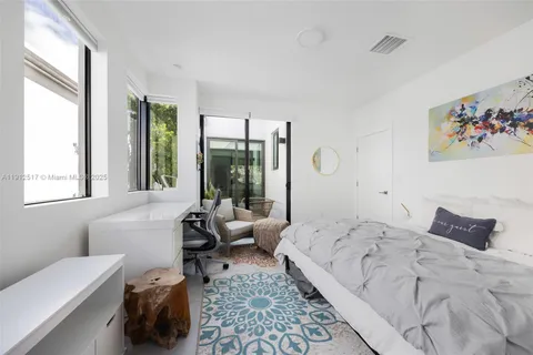 $1,950,000 | 3174 Elizabeth Street, Coconut Grove, FL 33133