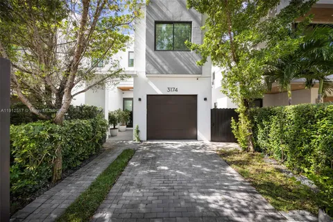 $1,950,000 | 3174 Elizabeth Street, Coconut Grove, FL 33133
