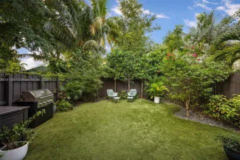 $1,950,000 | 3174 Elizabeth Street, Coconut Grove, FL 33133