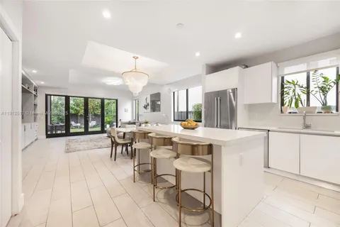 $1,950,000 | 3174 Elizabeth Street, Coconut Grove, FL 33133