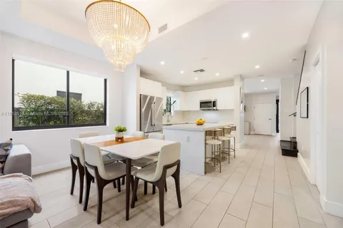 $1,950,000 | 3174 Elizabeth Street, Coconut Grove, FL 33133