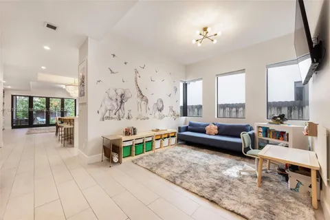 $1,950,000 | 3174 Elizabeth Street, Coconut Grove, FL 33133