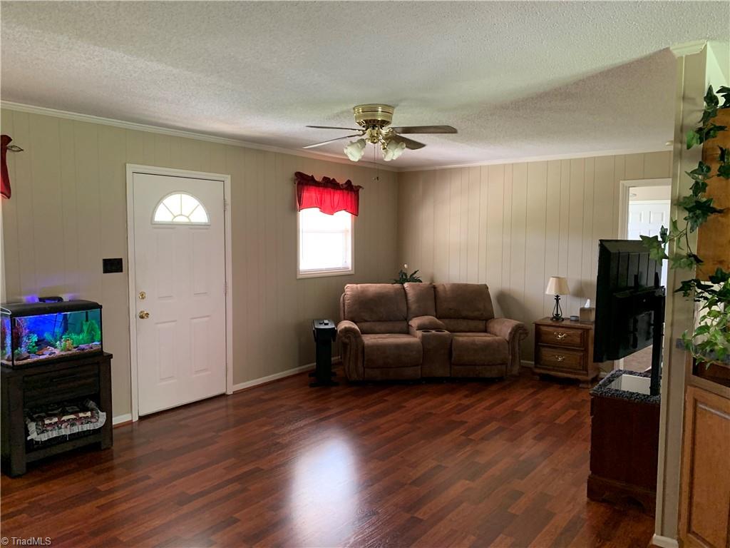 270 Silver Ridge Drive Lexington, NC 27292 - Photo 4 of 30 Gallery Image 4