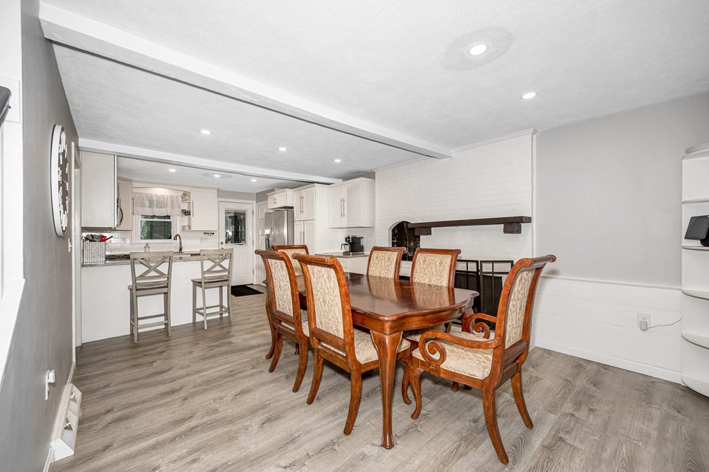 76 Maplewood Drive Townsend, MA 01469 - Photo 3 of 31 a view of a dining area with furniture and wooden floor