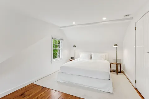 12 Jackson Street, East Hampton, NY 11937