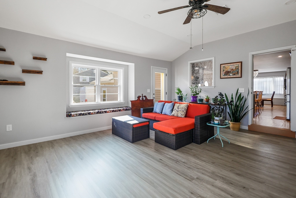 35 Cross Street Methuen, MA 01844 - Photo 13 of 31