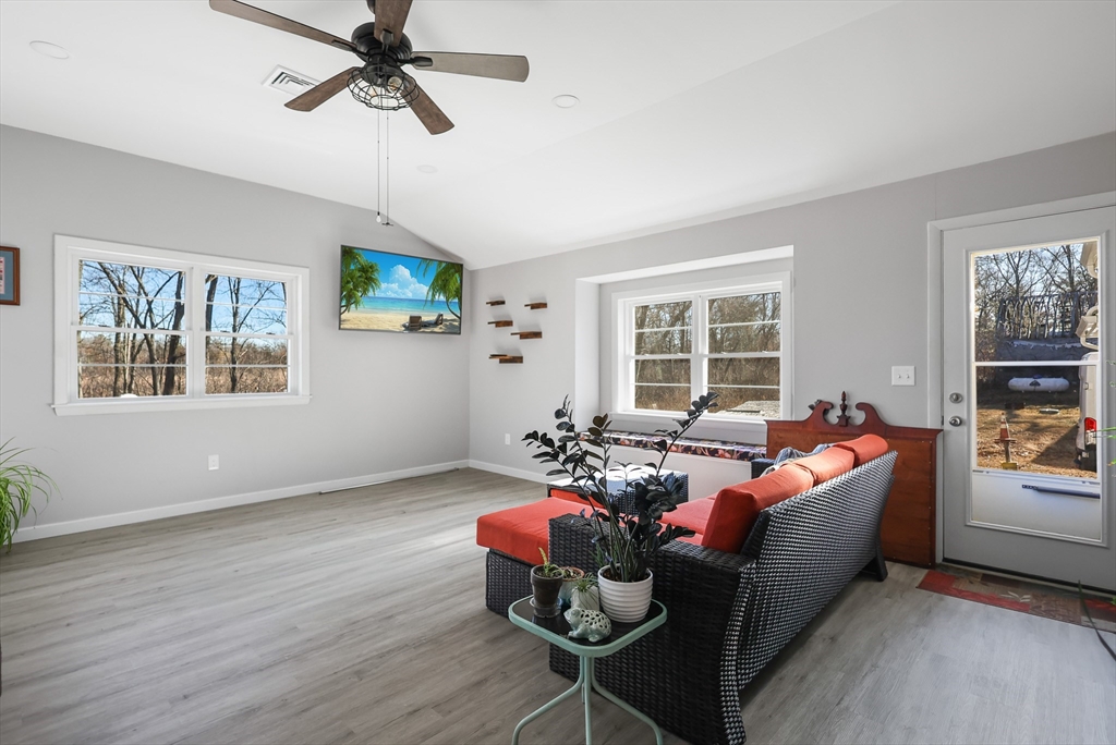 35 Cross Street Methuen, MA 01844 - Photo 14 of 31