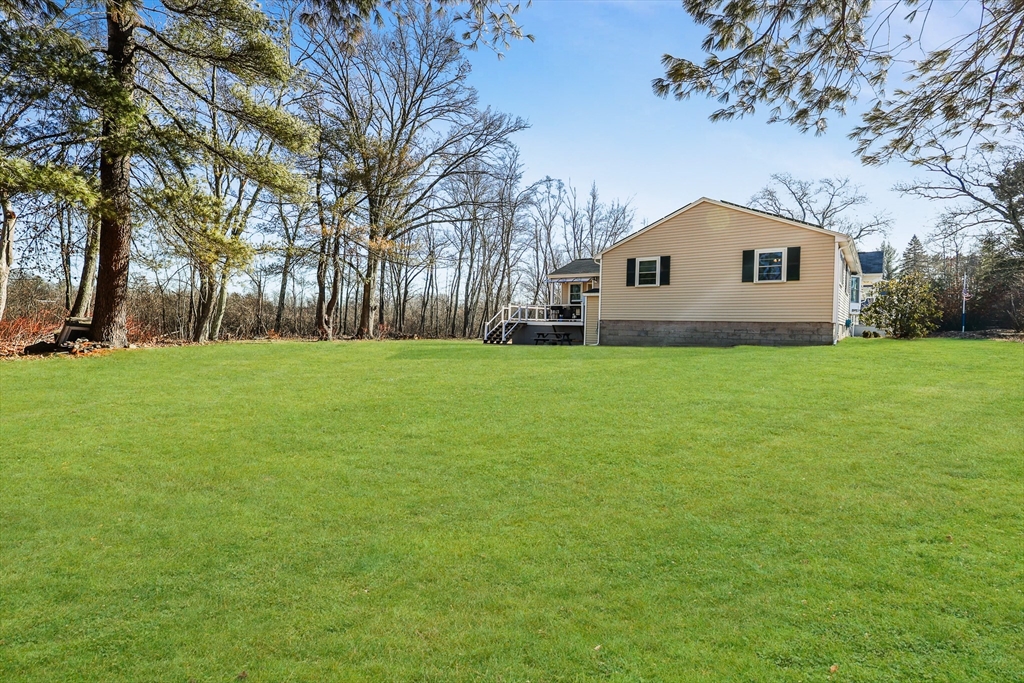 35 Cross Street Methuen, MA 01844 - Photo 27 of 31