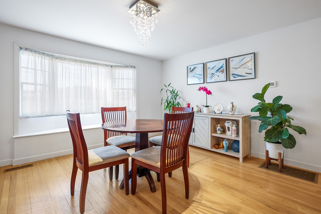 35 Cross Street Methuen, MA 01844 - Photo 9 of 31