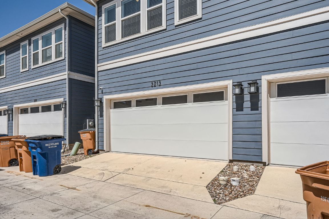 3213 Zach Scott Street Austin, TX 78723 - Photo 27 of 28 Detached garage.