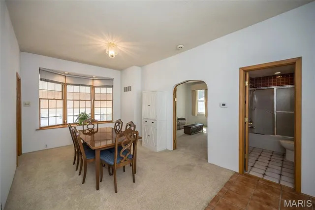 $245,000 | 437 Hoffmeister Avenue, St. Louis, MO 63125