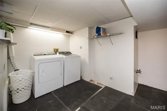 $245,000 | 437 Hoffmeister Avenue, St. Louis, MO 63125