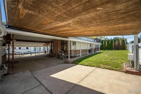 $245,000 | 437 Hoffmeister Avenue, St. Louis, MO 63125