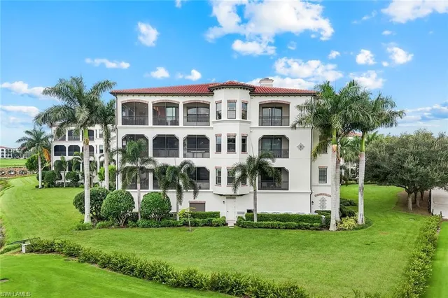 $1,895,000 | 16452 Carrara Way, Unit 301, Naples, FL 34110