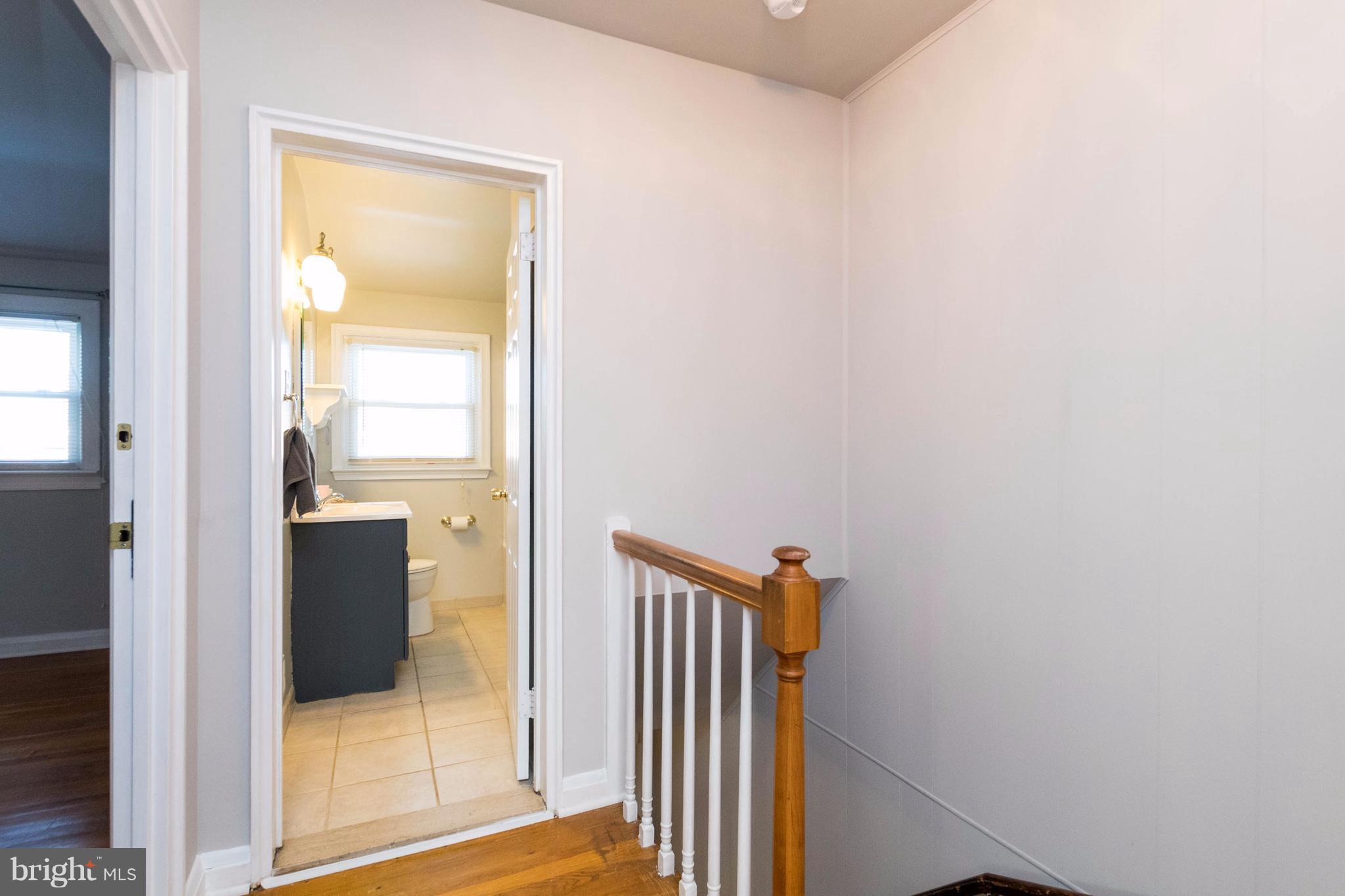 2016 Ormand Road Baltimore, MD 21222 - Photo 22 of 26 a view of a mirror