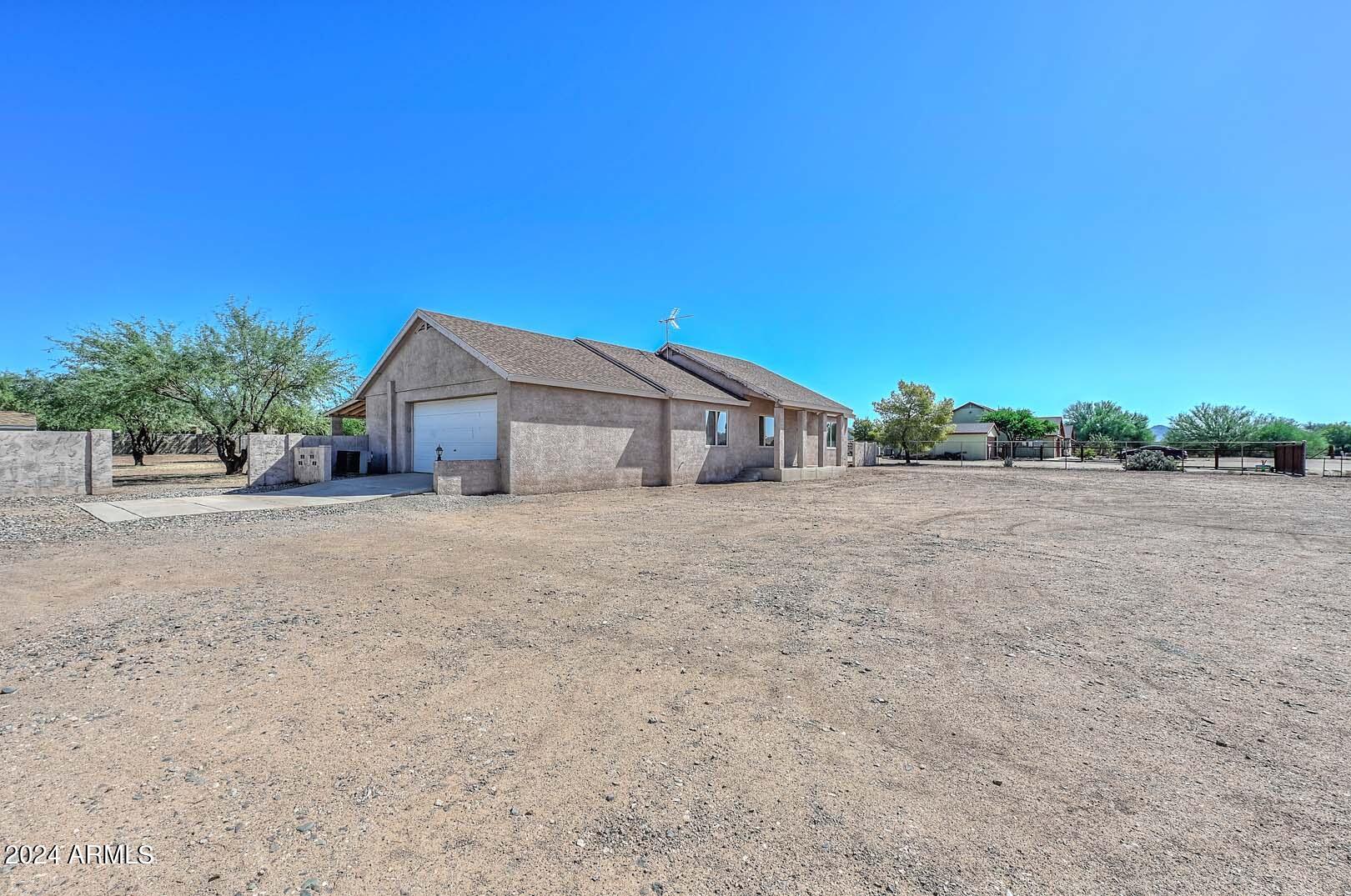 512 West Irvine Road Phoenix, AZ 85086 - Photo 1 of 40 Front Corner View