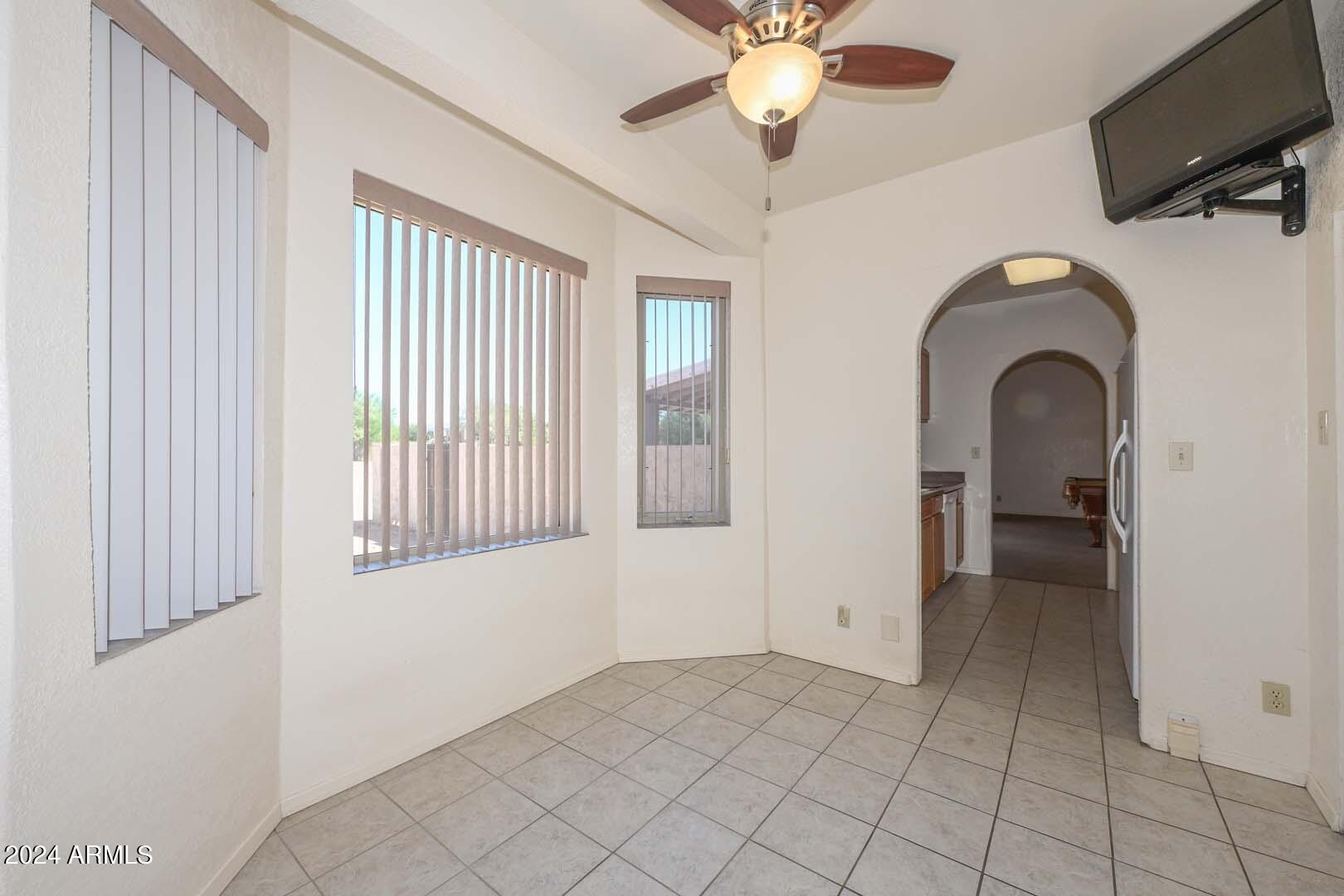 512 West Irvine Road Phoenix, AZ 85086 - Photo 16 of 40 Breakfast Room-Kitchen