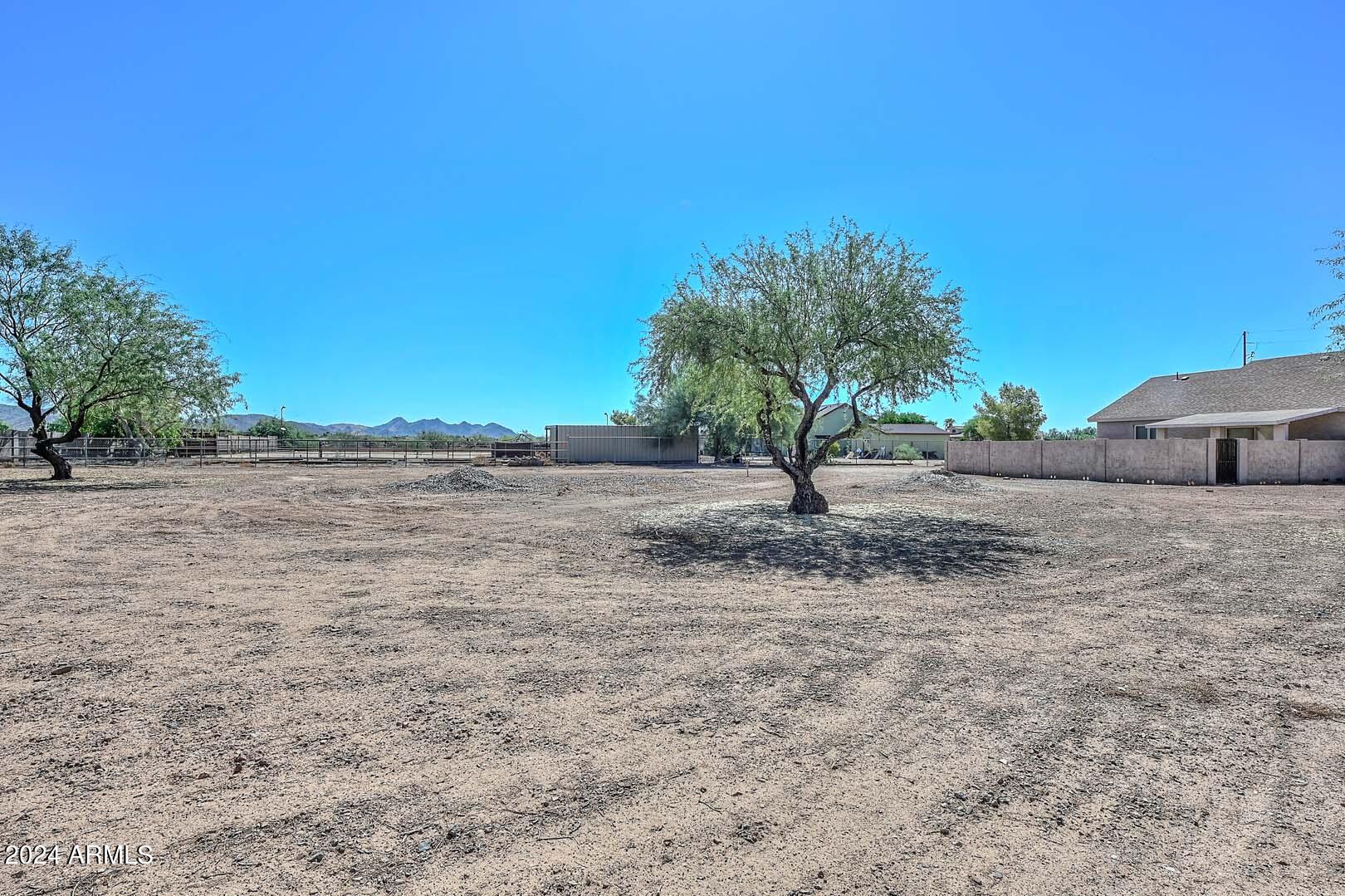 512 West Irvine Road Phoenix, AZ 85086 - Photo 8 of 40 Mountain Views