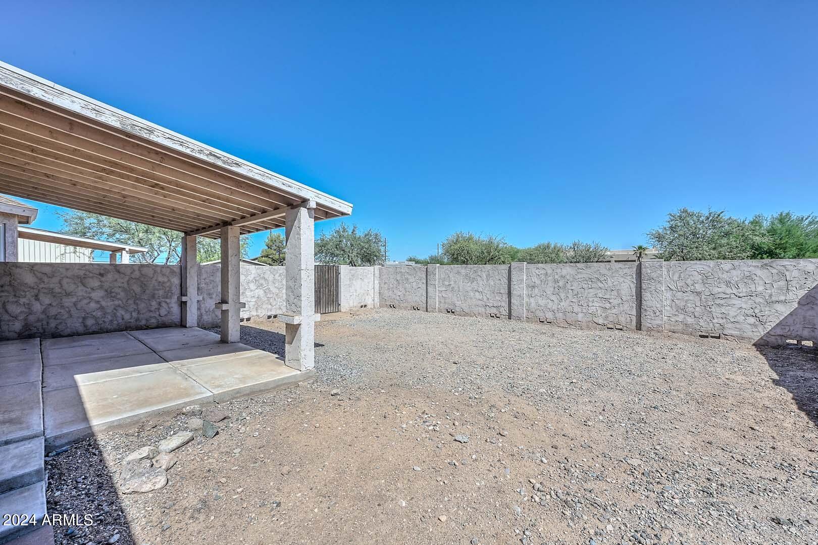 512 West Irvine Road Phoenix, AZ 85086 - Photo 9 of 40 Private Yard Enclosed