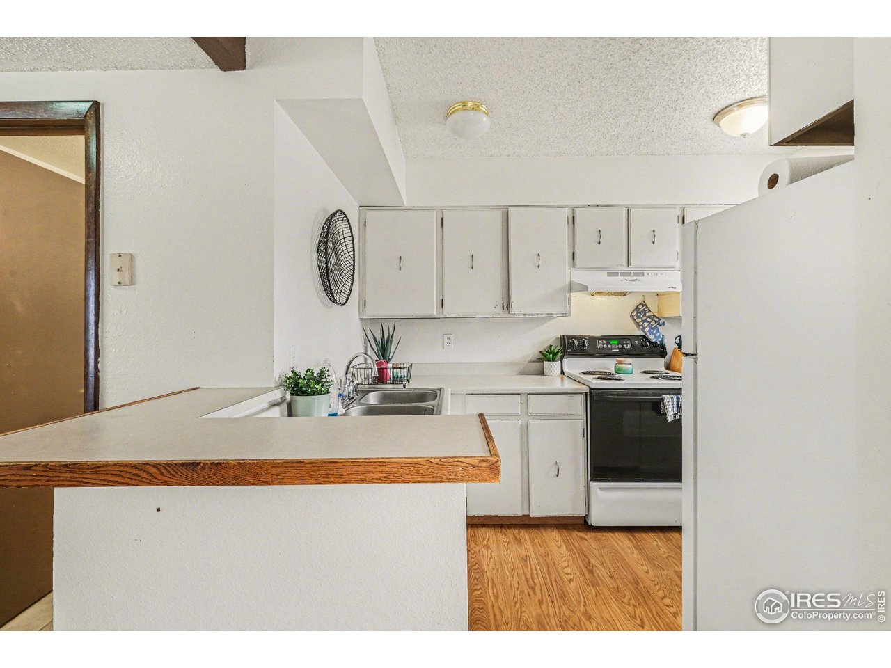 1705 Heatheridge Road, Unit F103 Fort Collins, CO 80526 - Photo 13 of 35