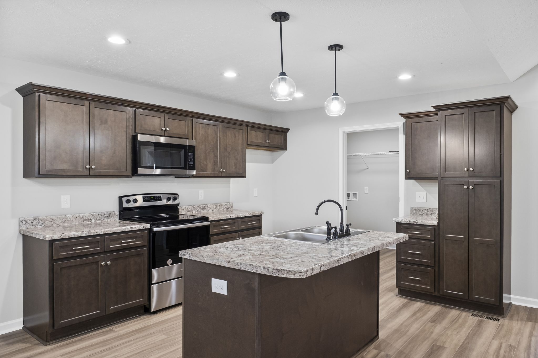 2193 Claude Fox Road Cornersville, TN 37047 - Photo 9 of 18 Gallery Image 9