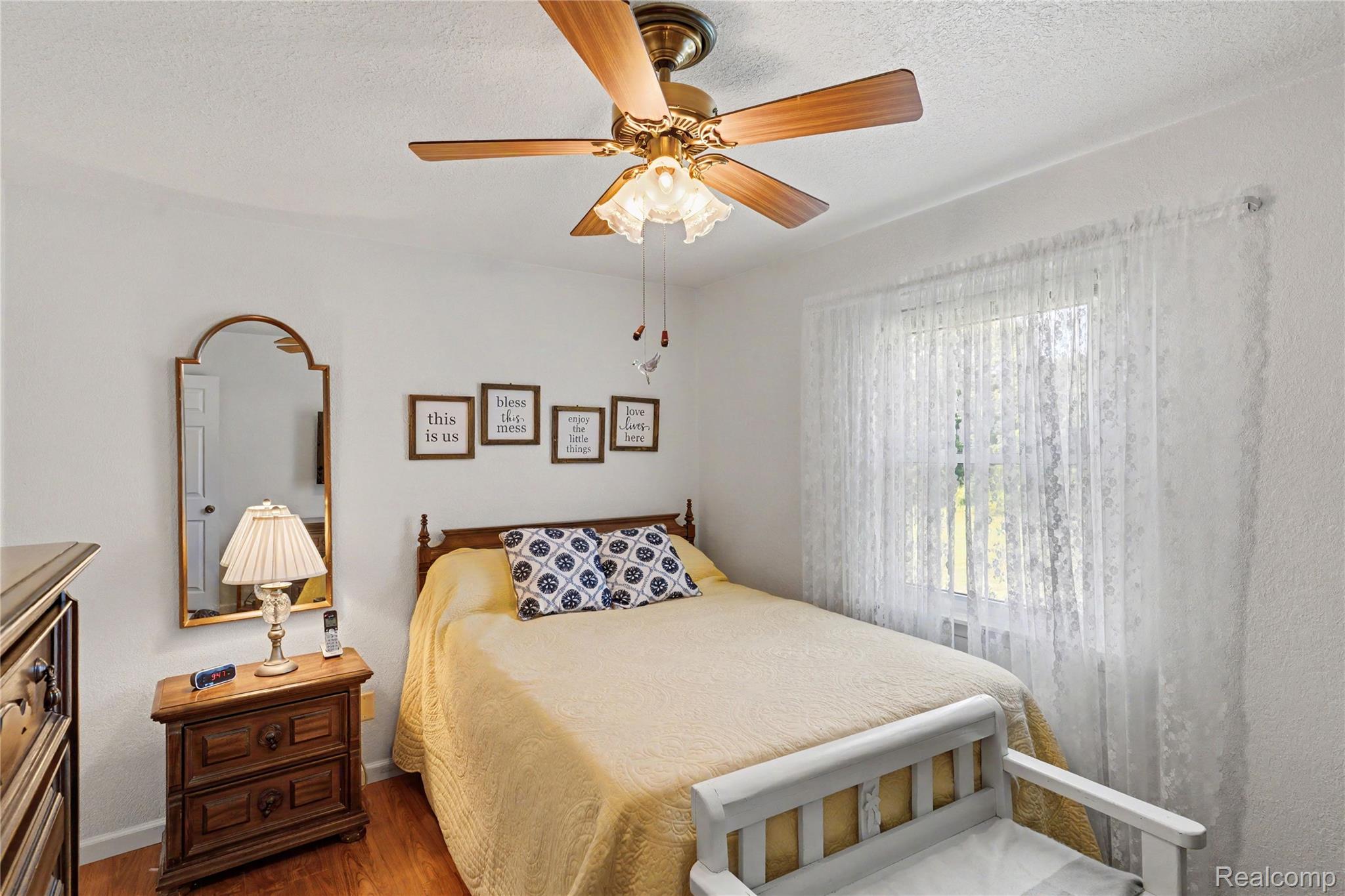 4427 North Washburn Road Davison, MI 48423 - Photo 20 of 37 Primary Bedroom.