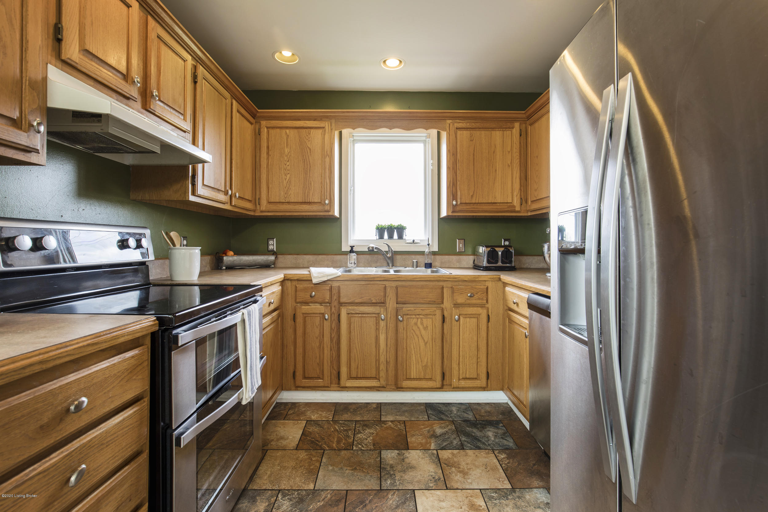 3701 Briar Ridge Road La Grange, KY 40031 - Photo 12 of 36 12-kitchen