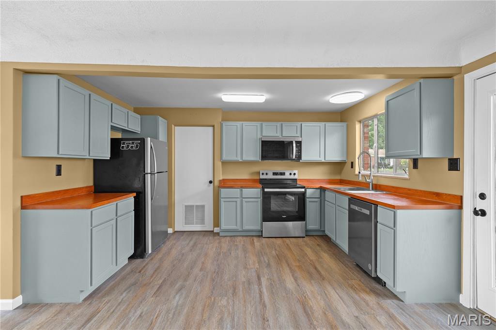 8435 Prairietown Road Dorsey, IL 62021 - Photo 11 of 40 Gallery Image 11