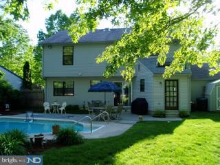 17 Aspen Road Sicklerville, NJ 08081 - Photo 3 of 6 Gallery Image 3