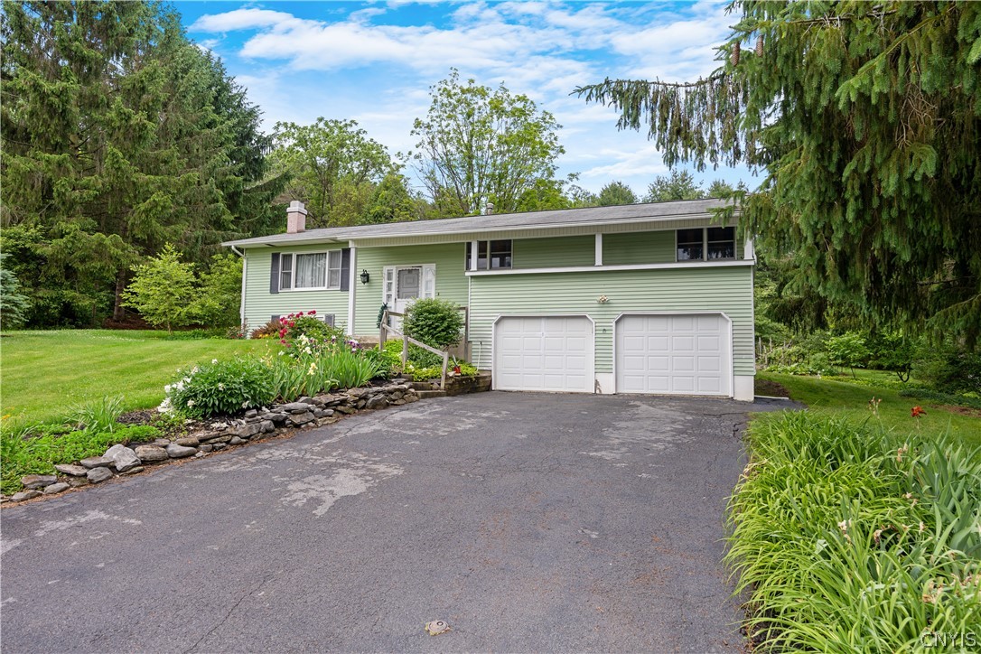 3991 Foothill Path Onondaga, NY 13215 - Photo 2 of 39