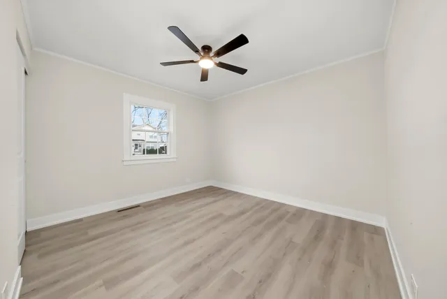 $2,300 | 7318 113th Street, Worth, IL 60482