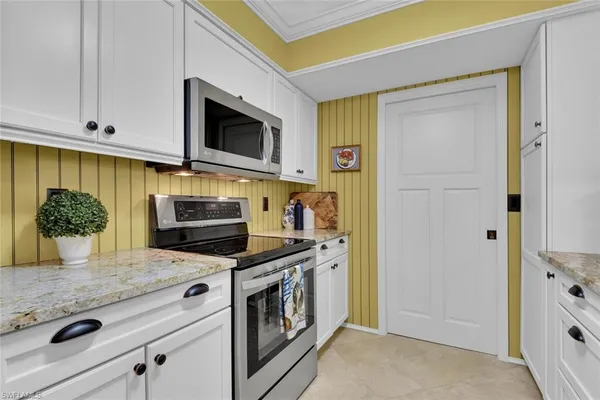 $10,000 | 780 Willowbrook Drive, Unit 707, Naples, FL 34108