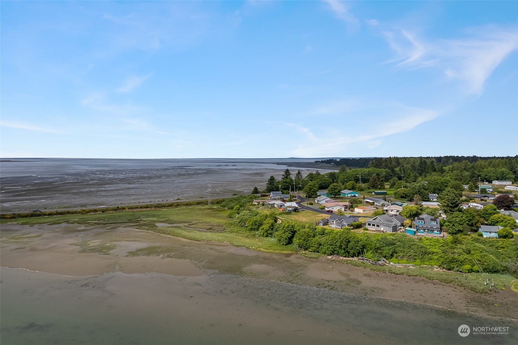 16 Whalebone Way Aberdeen, WA 98520 - Photo 6 of 7 a view of an ocean beach