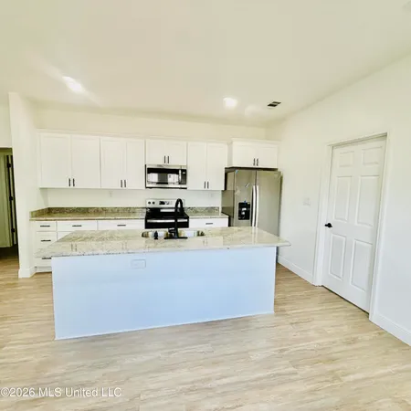 $249,000 | 1524 Wynedote Drive, Gautier, MS 39553