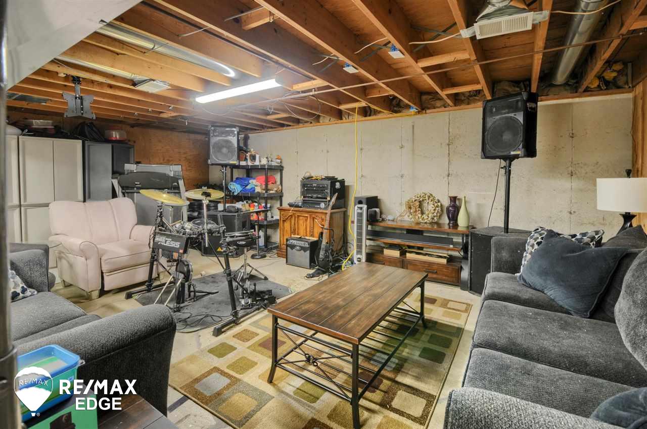 821 Academy Road Holly, MI 48442 - Photo 35 of 56